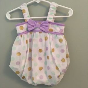 NWOT Baby girl 0-3 polka dot bubble outfit